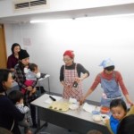 密閉の瓶にシイタケと昆布を入れたら「つけだし」の出来上がり！