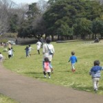 芝生まで来たら池までよ~いドン!!