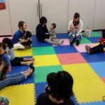 ママのおひざ号にのってさぁ出発!