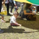 小さいお友だちも座って参加できます