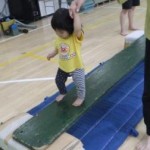 一本橋をトコトコトコ…