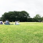 終了後は、芝生のひろばでランチタイム!お外で食べると更に美味しいね(^-^)