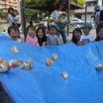 ボールがポンポンはねて楽しい~!