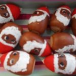 どんぐり サンタさんに変身！